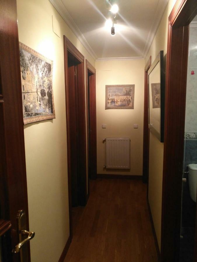 Piso Velazquez Apartment Gijon Bagian luar foto